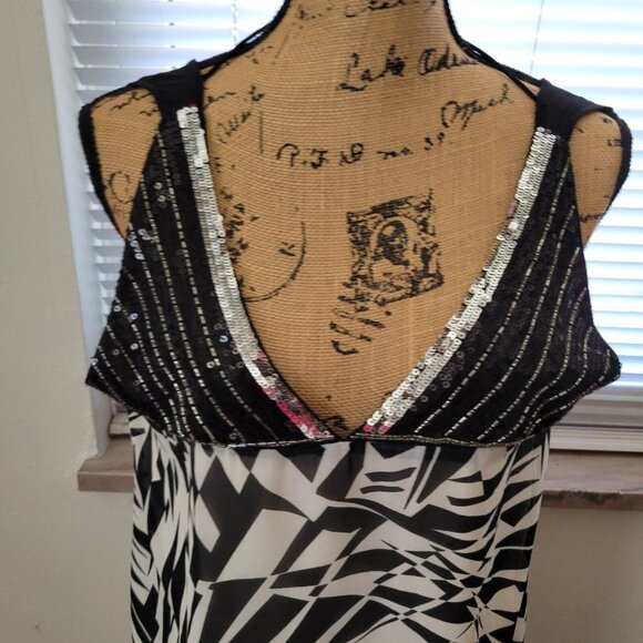 Authentic Icon Shattered Glass Tank Top - Picture 2 of 12